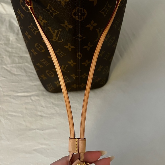 louis vuitton monogram neverfull MM - Picture 5 of 14